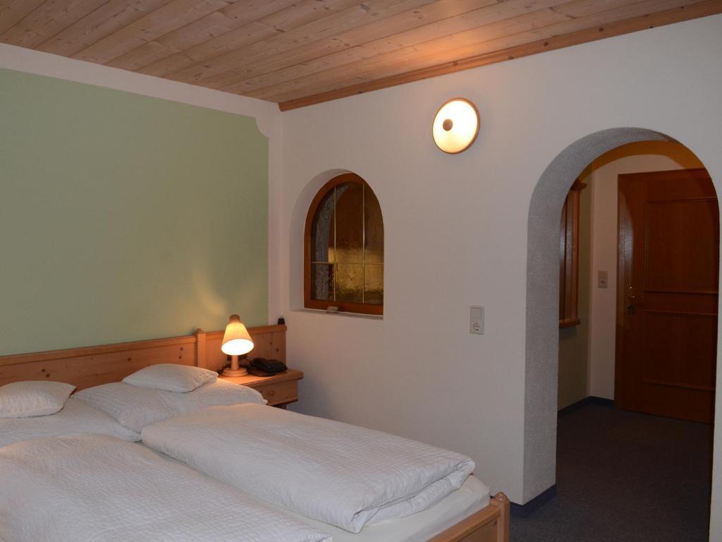 Апартаменти Adlerhof Лойташ Номер фото